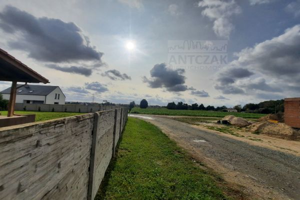 działki pod budowę na sprzedaż Mączniki